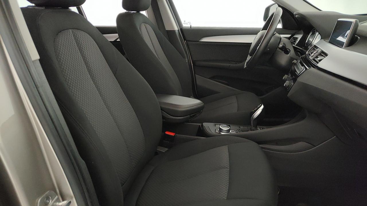 BMW X1 F48 2019 - X1 sdrive18d Advantage auto