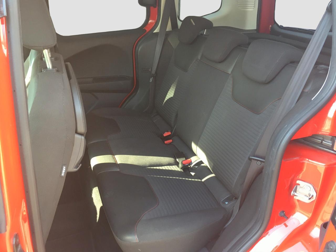 Ford Tourneo Courier 1.0 EcoBoost 100 CV Sport