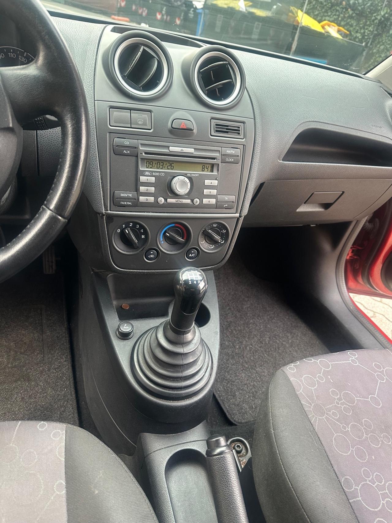 Ford Fiesta 1.2 16V 3p. Ghia