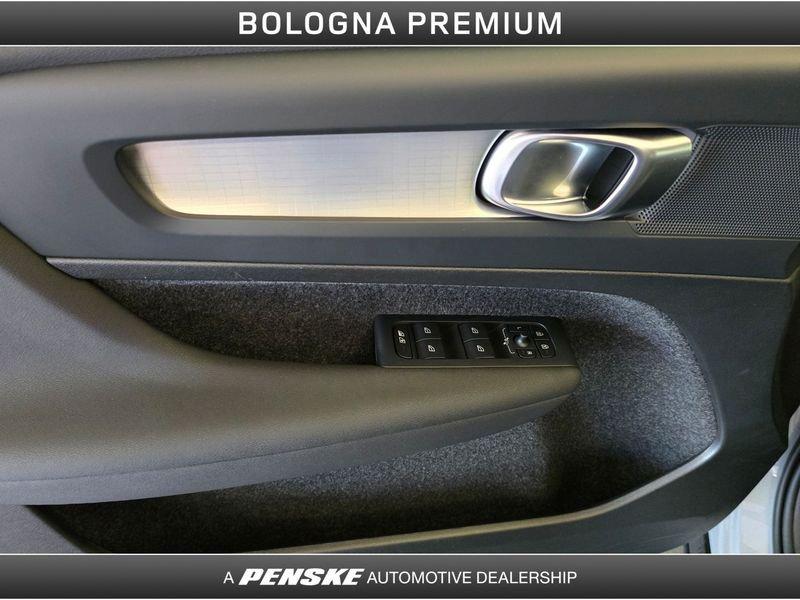 Volvo XC40 T2 automatico Core