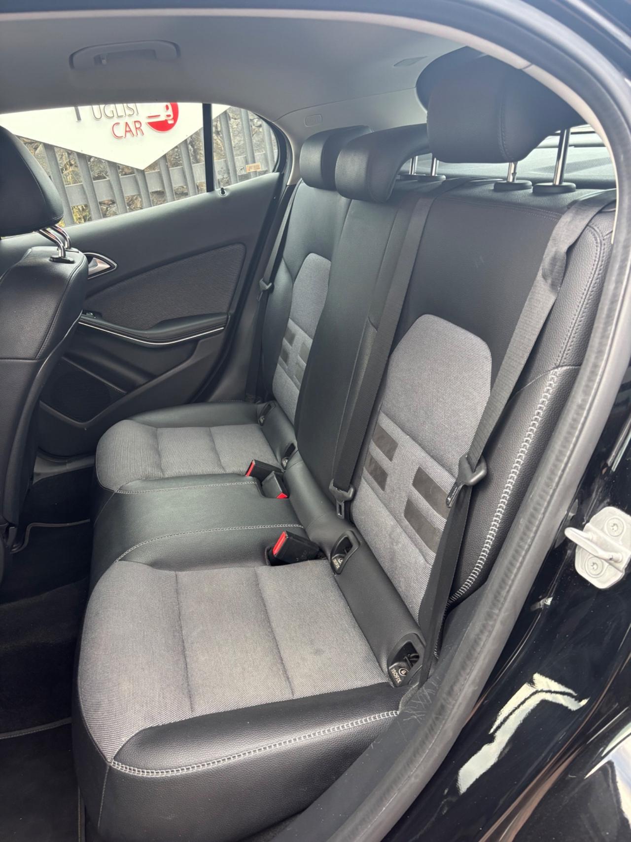 Mercedes-benz GLA 180 d Sport 12/2017