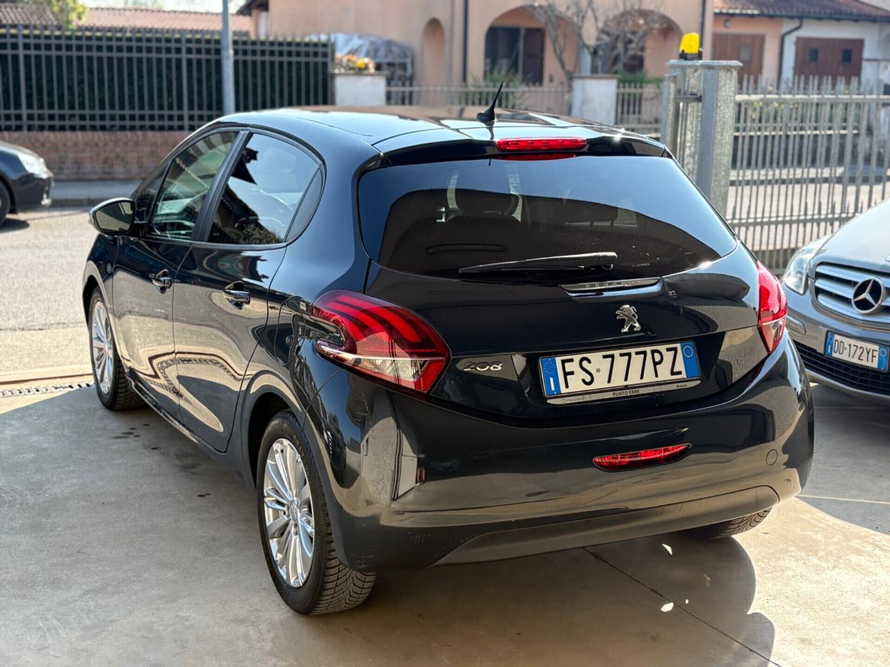 Peugeot 208 BlueHDi 75 S&S 5 porte Active NEOPATENTATI