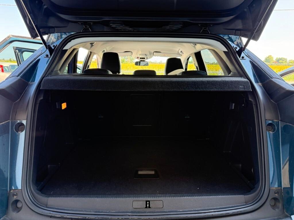 Peugeot 3008 BlueHDi 130 S&S EAT8 Allure