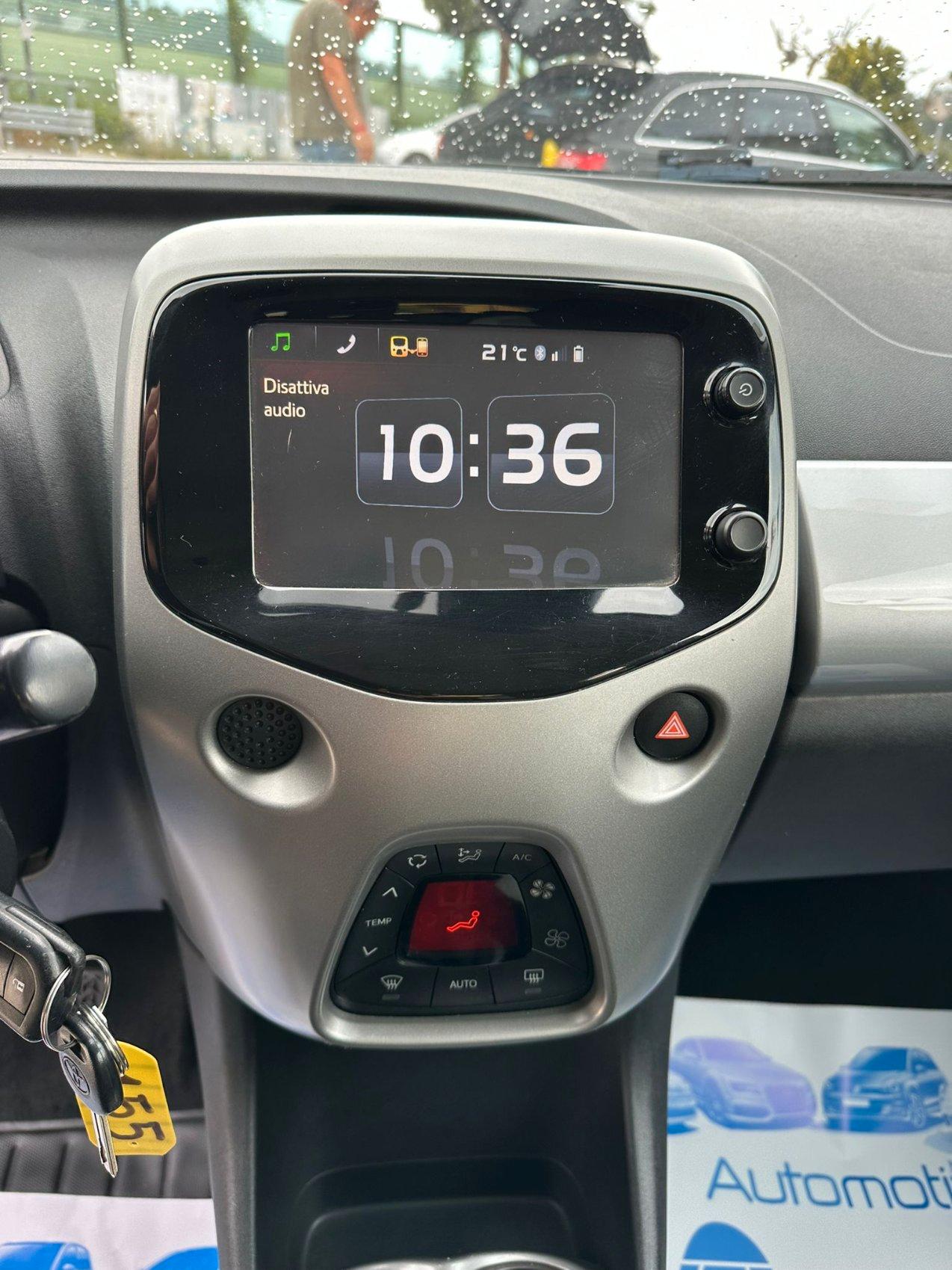 Toyota Aygo 5 Porte Aygo 5p 1.0 x-cool my15