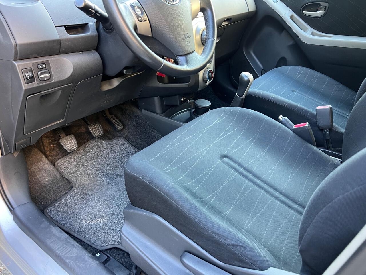 Toyota Yaris 1.3 5 porte Sol