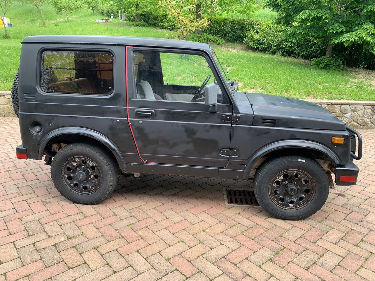 Suzuki SJ 413 SJ413 4x4 4x4r