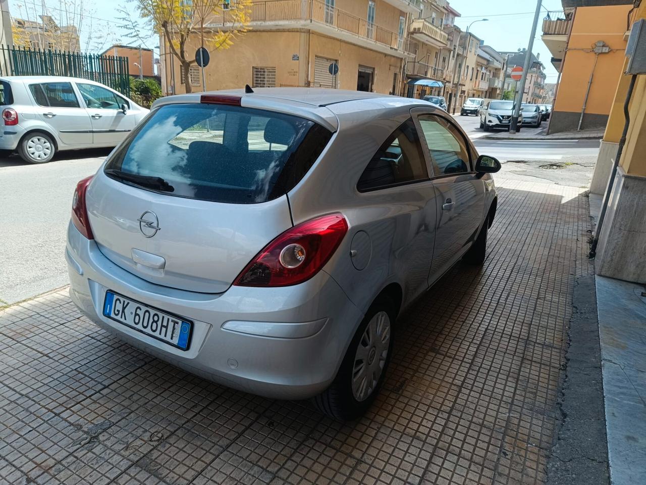 Opel Corsa 1.2 80CV 3 porte GPL-TECH Club