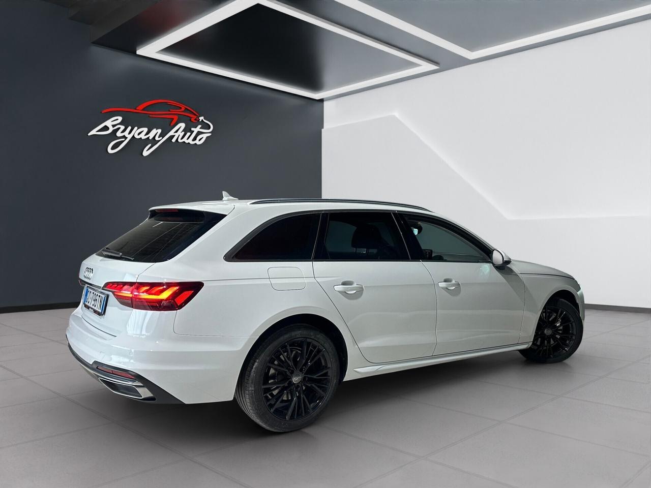 Audi A4 Avant 35 TDI/163 CV S tronic MHEV IVA ESPOSTA