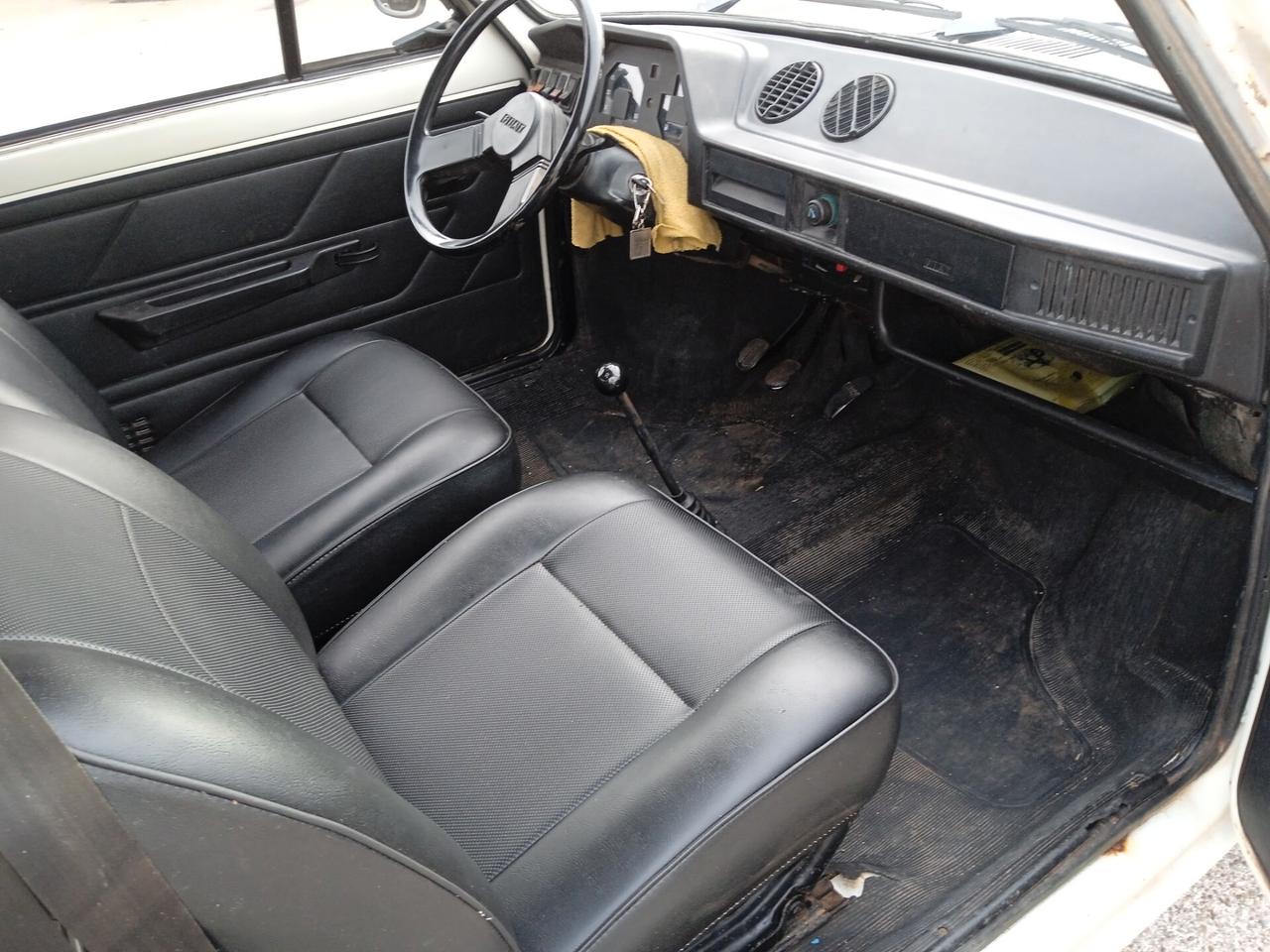 Fiat 127 1050 fiorino autovettura 6 posti ASI