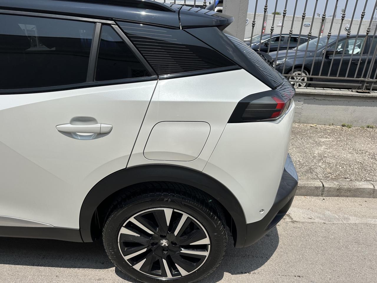 Peugeot 2008 BlueHDi 130 EAT8 GT Line