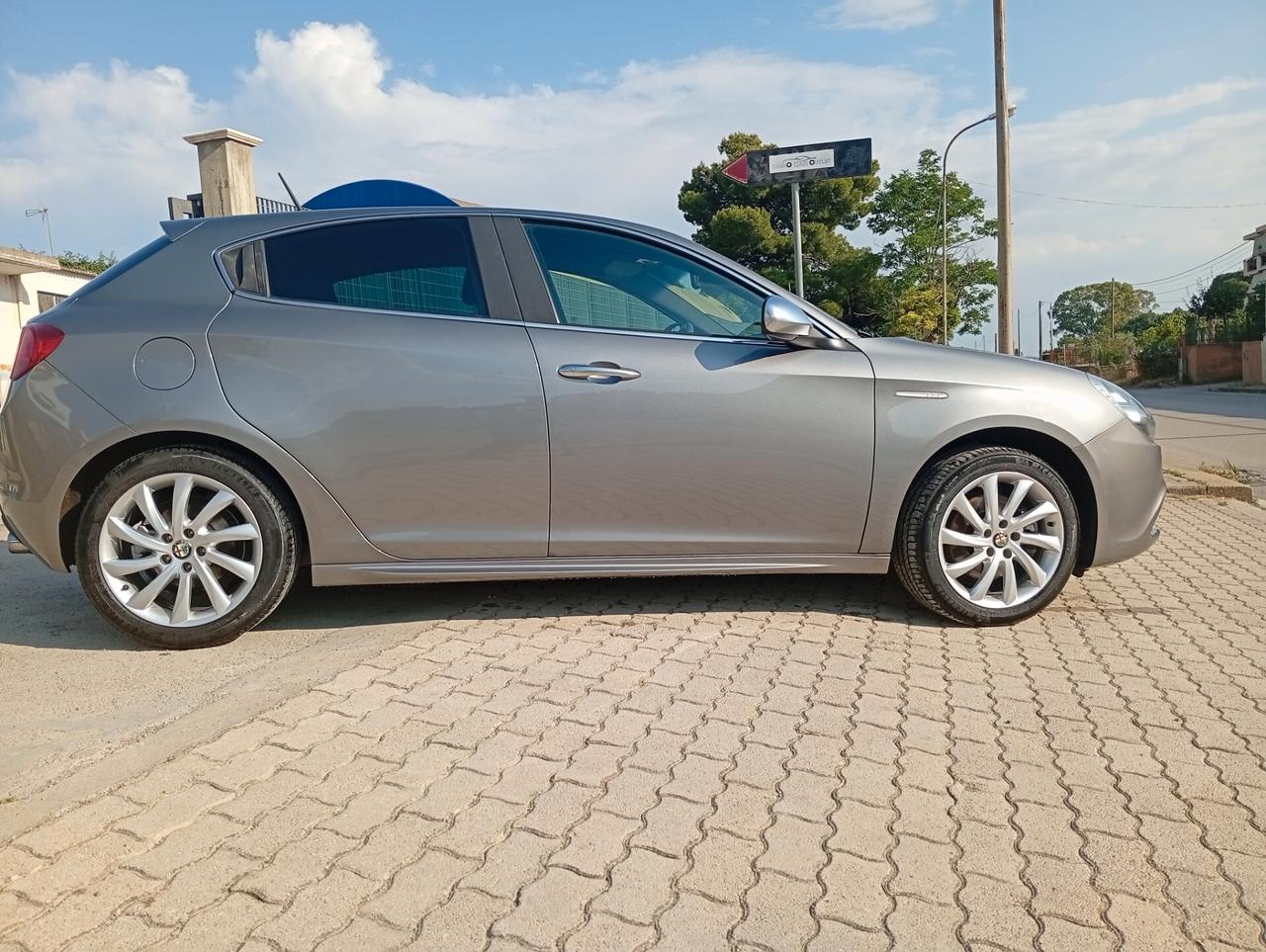 Alfa Romeo Giulietta 2.0 JTDm-2 140 CV Exclusive