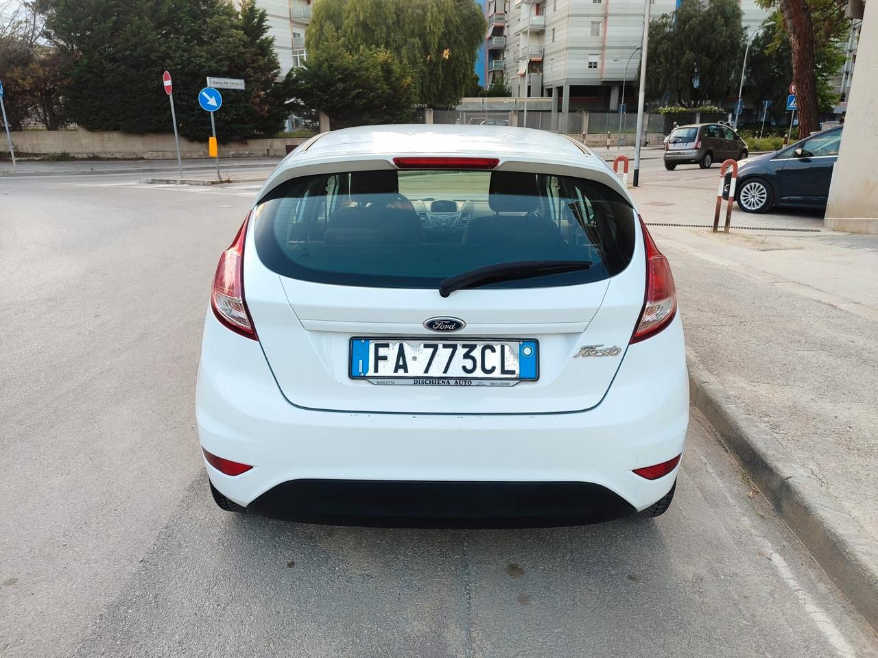 Ford Fiesta 1.5 TDCi 75CV Business!!