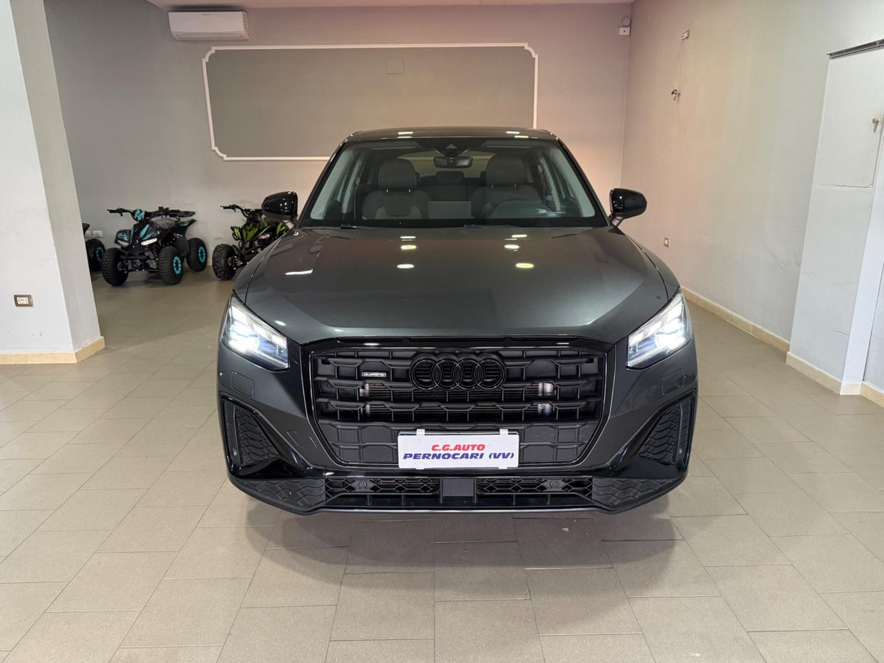 Audi Q2 40 TFSI quattro S tronic Identity Black