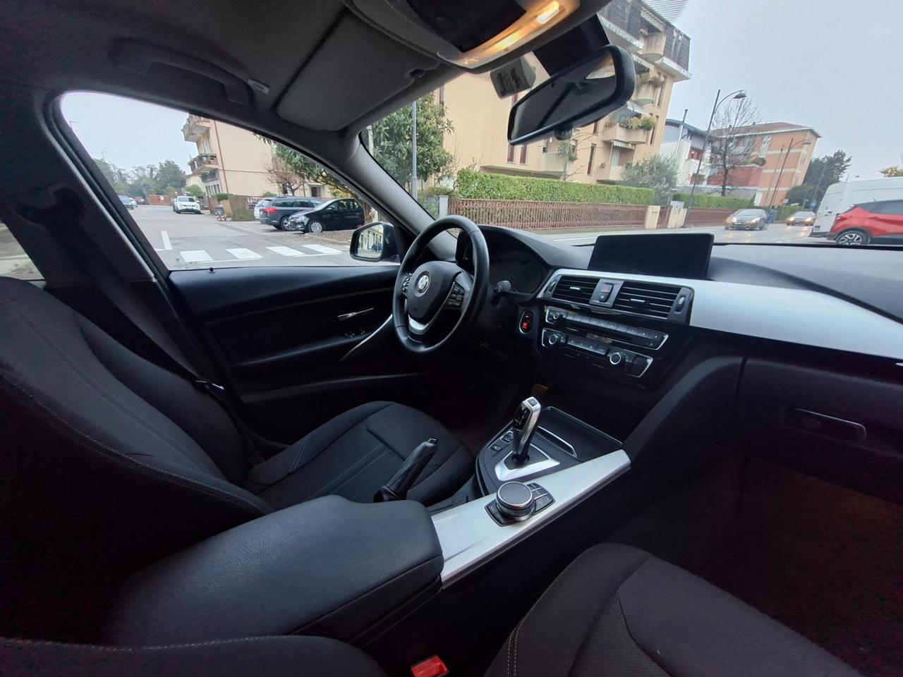 BMW Serie 3 Touring 316d Touring Luxury auto