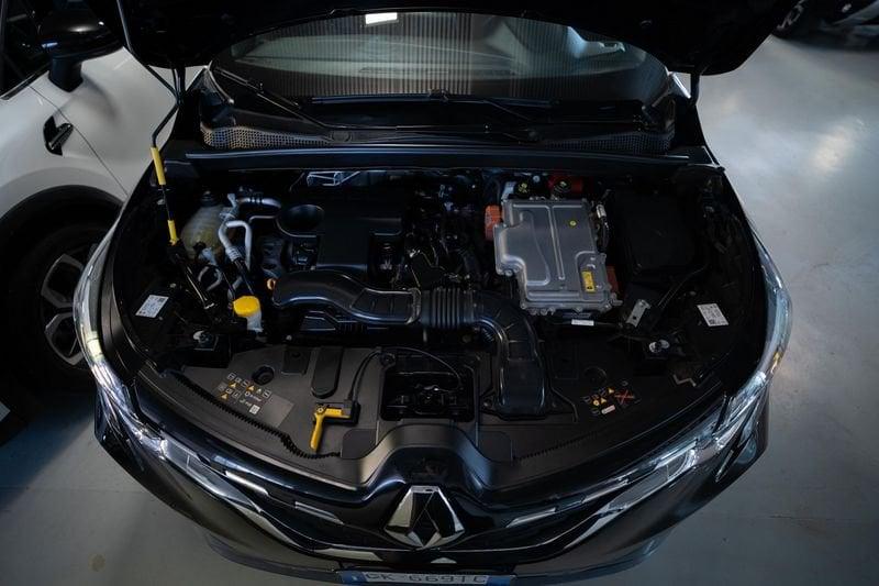 Renault Captur 1.6 E-Tech hybrid RS Line 145cv auto