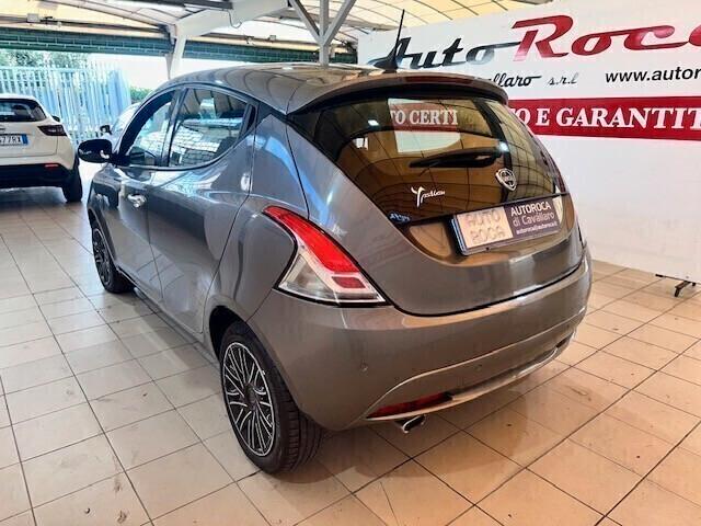 Lancia Ypsilon 1.0 FireFly 5 porte S&S Hybrid Ecochic Gold