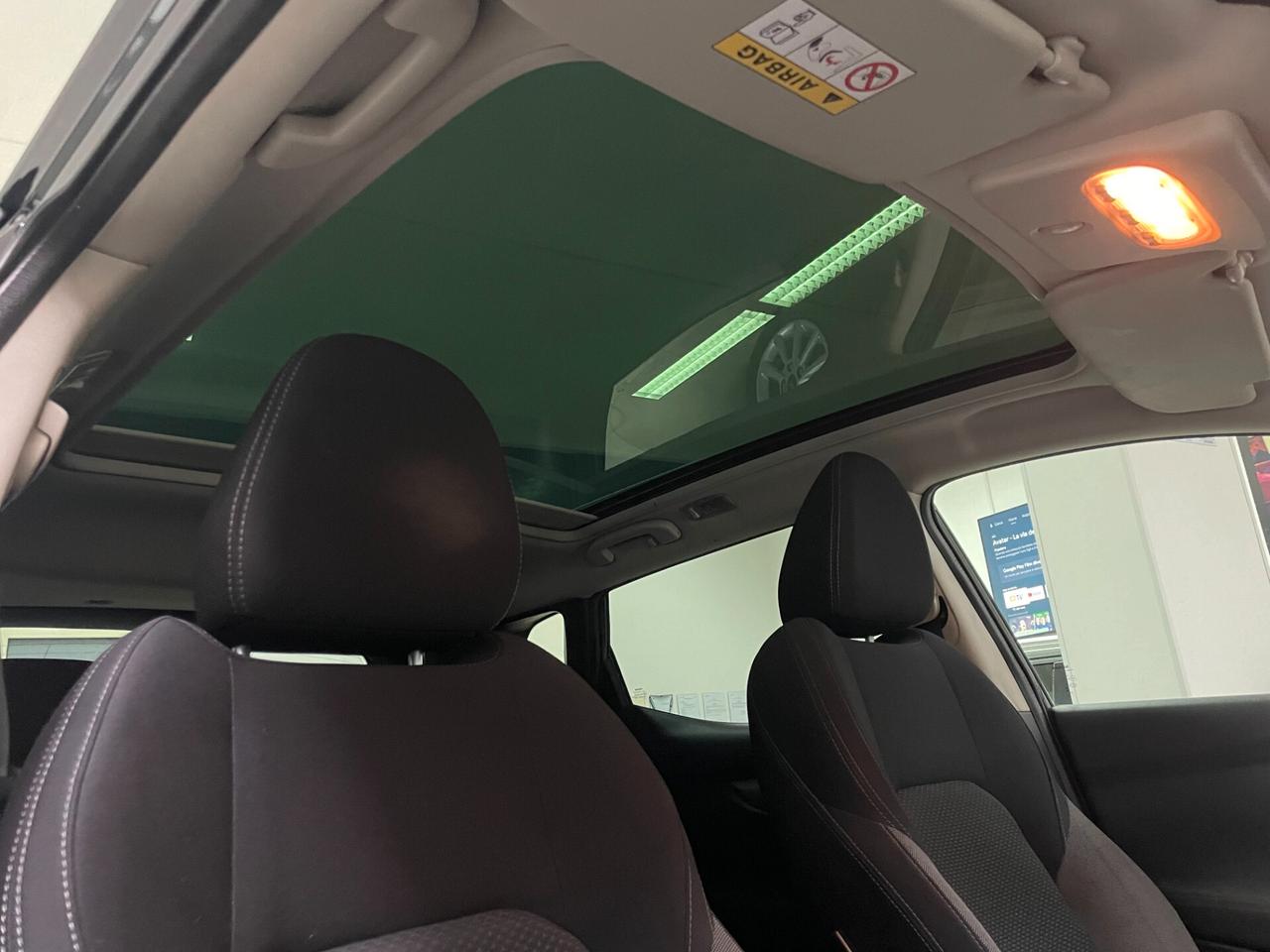 Nissan Qashqai N-Connecta / 1.5 dCi 115 CV / Cambio Automatico / Diesel