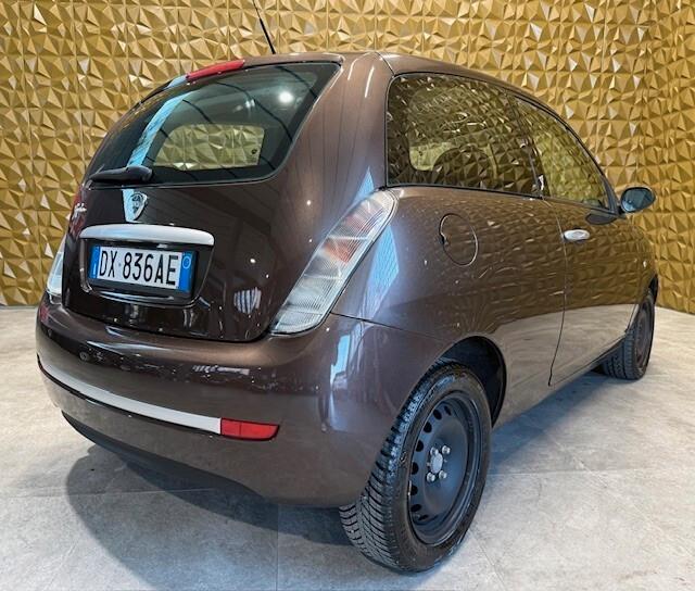 Lancia Ypsilon 1.2 Argento