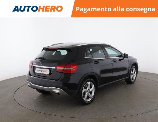 MERCEDES-BENZ GLA 180 d Sport