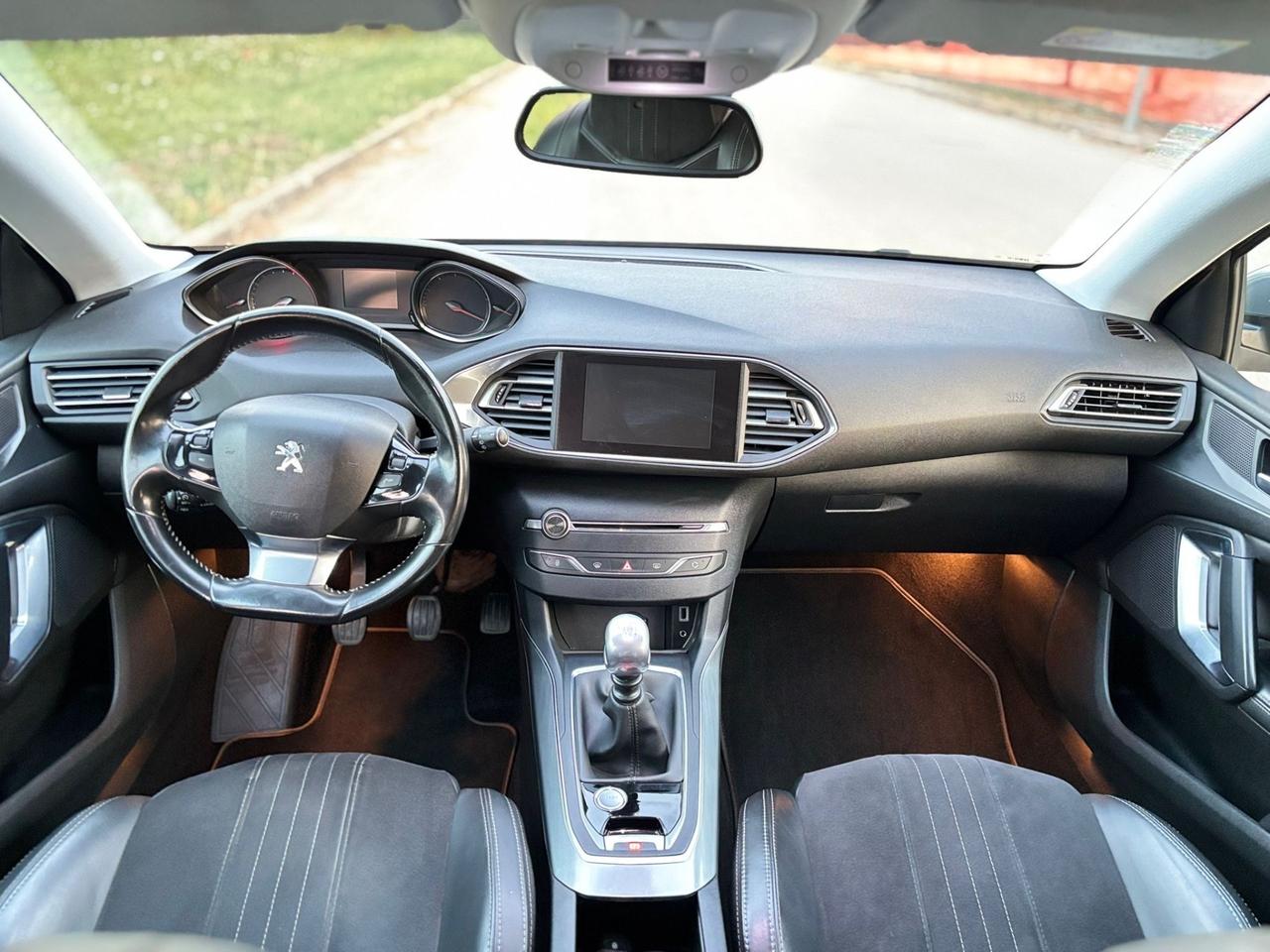 Peugeot 308 BlueHDi 120 S&S SW Business