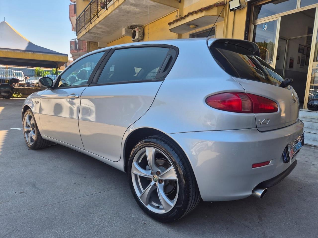 Alfa Romeo 147 1.9 JTD M-JET 16V 5 porte Q2