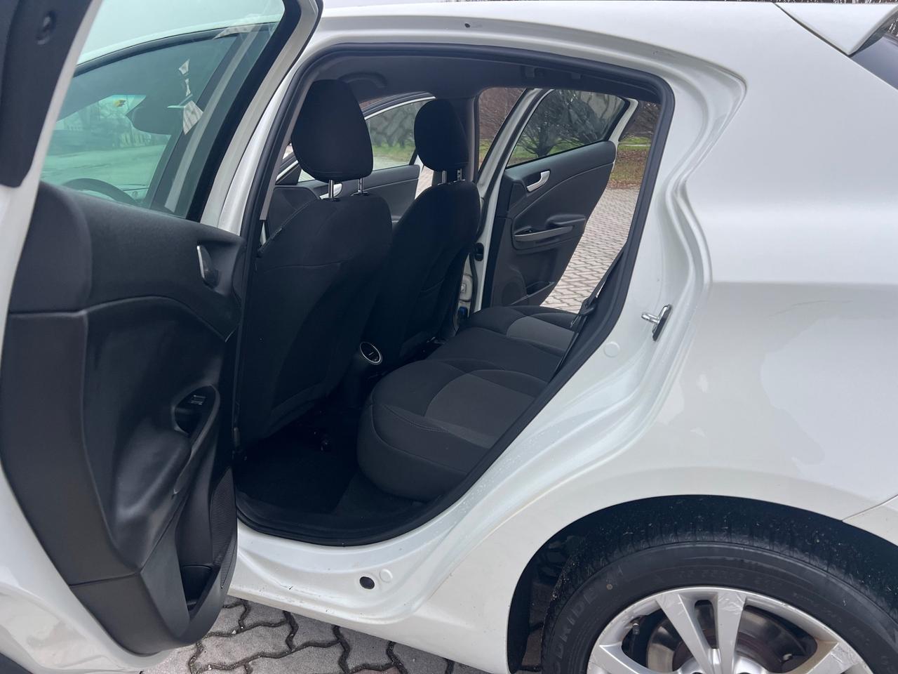 Alfa Romeo Giulietta 1.6 JTDm-2 105 CV Distinctive