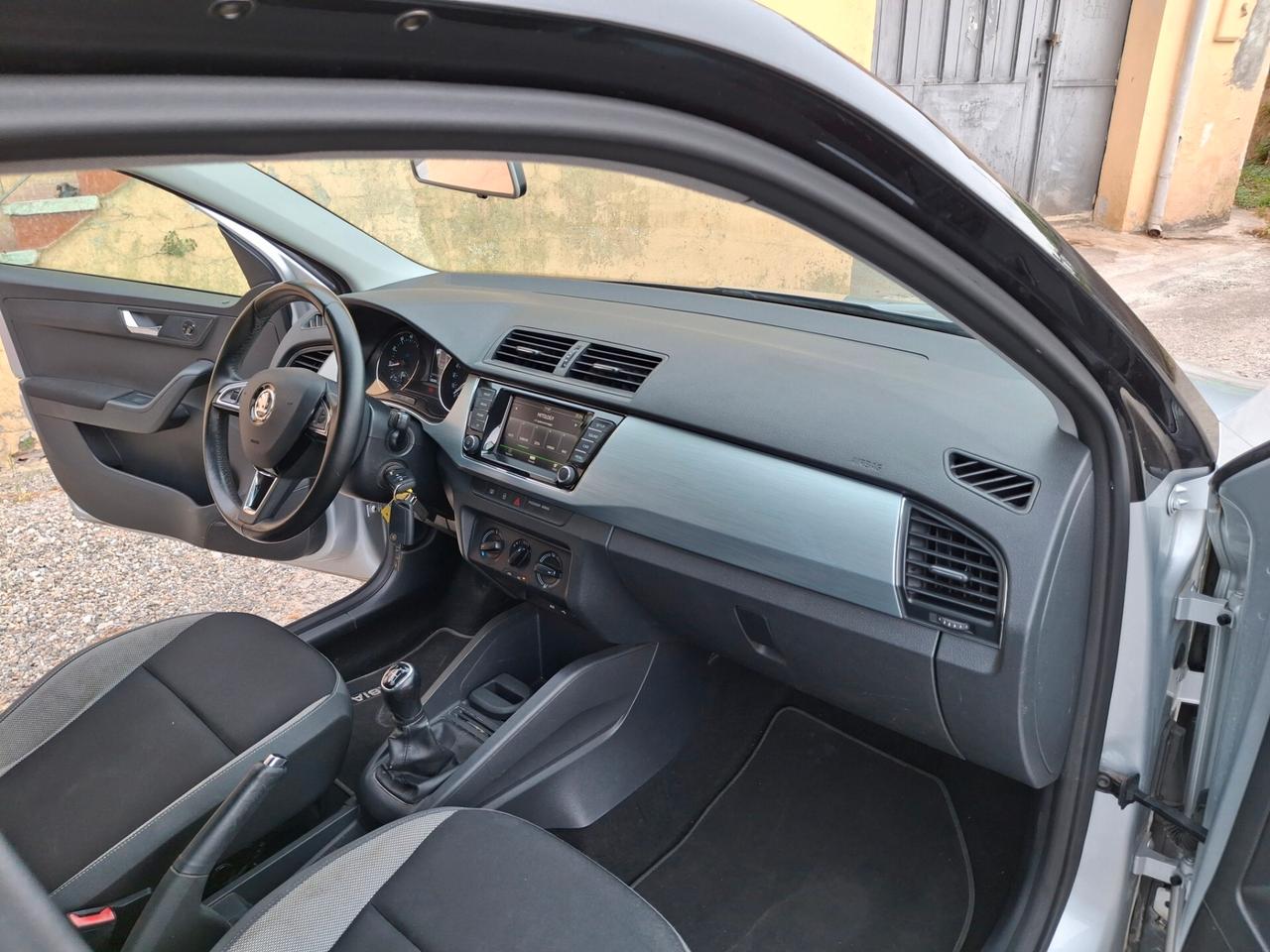 Skoda Fabia 1.0 MPI 60 CV Twin Color Design Edition Argento