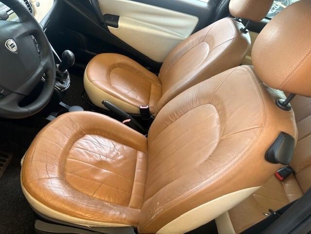 LANCIA YPSILON 1,3 MJ INTERNI IN PELLE/SENSORI /COMANDI AL VOALNTE...