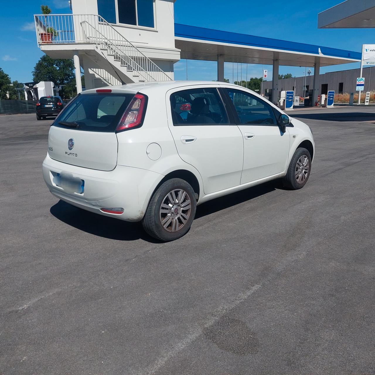 Fiat Punto 1.4 8V 5 porte Natural Power Street