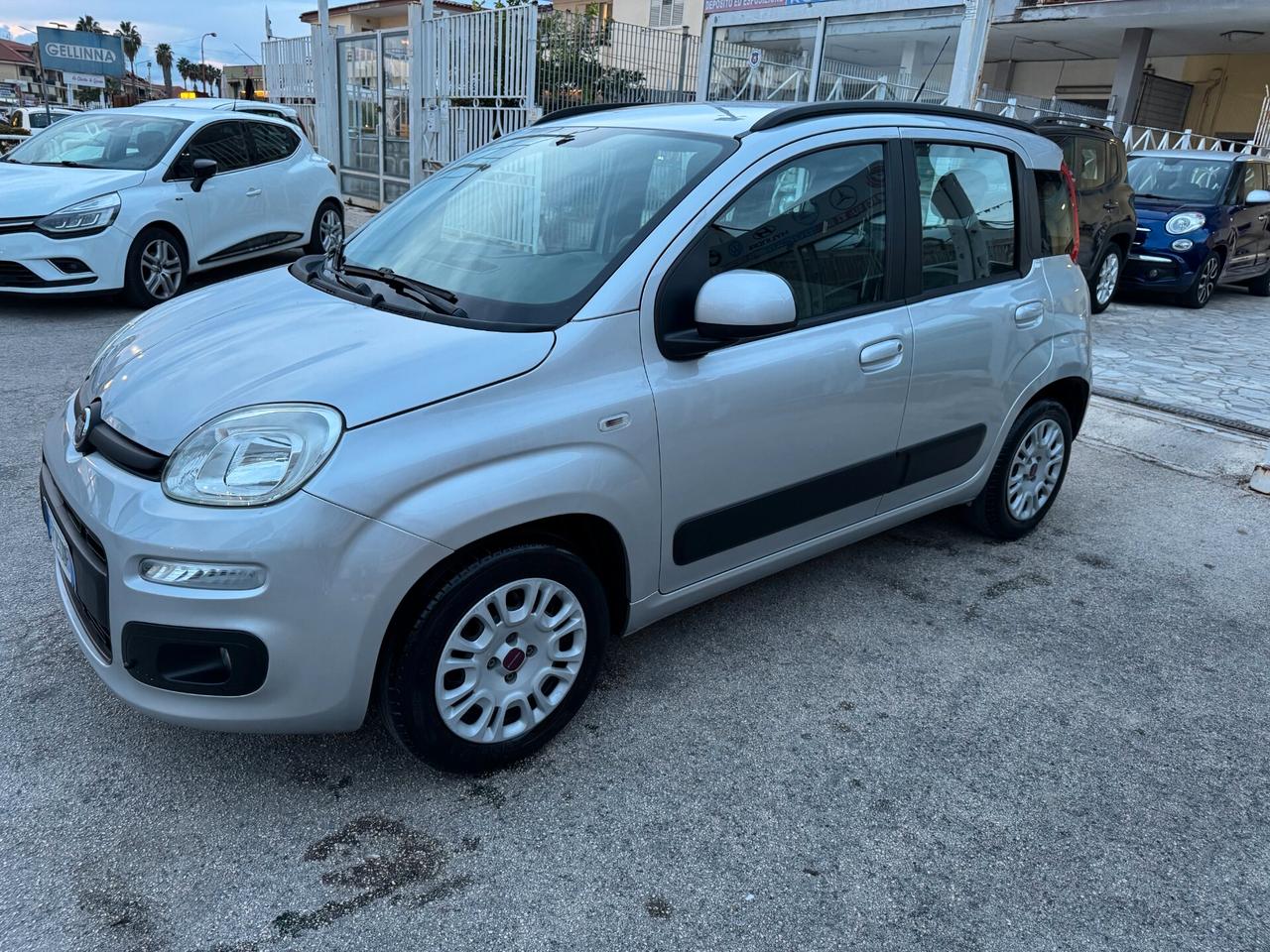 Fiat Panda 1.2 Lounge 2018 COMANDI AL VOLANTE