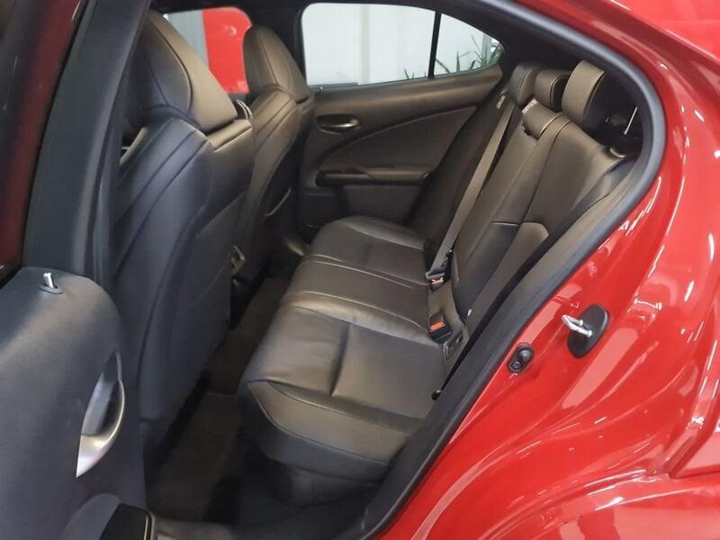 Lexus UX UX 300h 4WD F-Sport