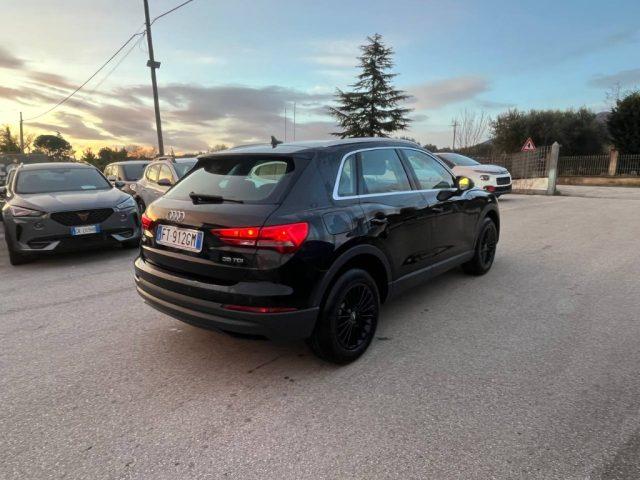 AUDI Q3 2.0 TDI 150 CV Business