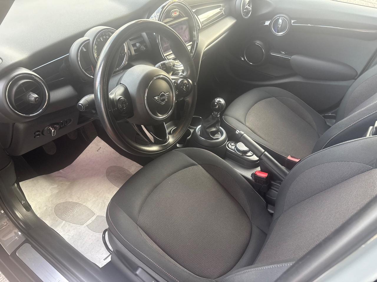 Mini 1.5 One D Baker Street 5 porte