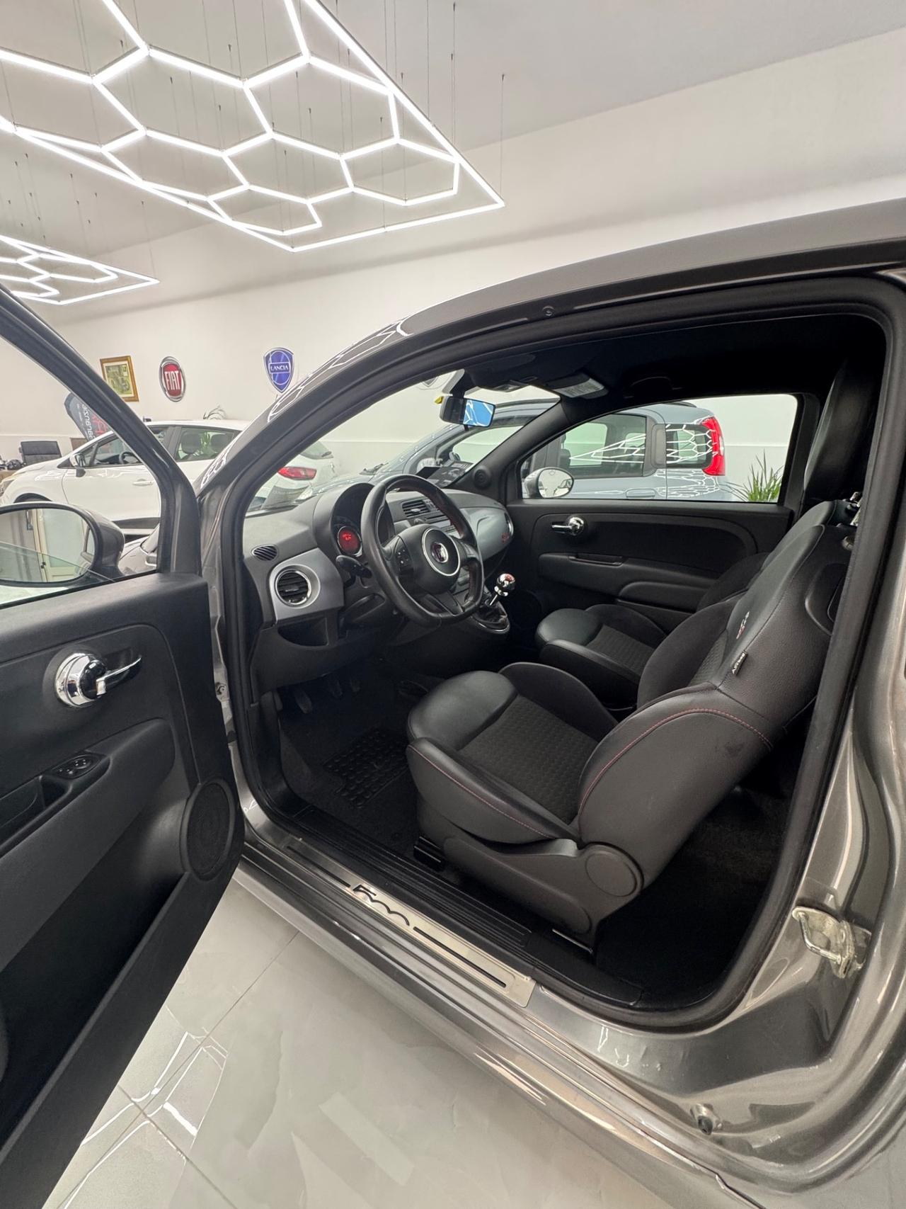 Fiat 500 1.2 by Gucci