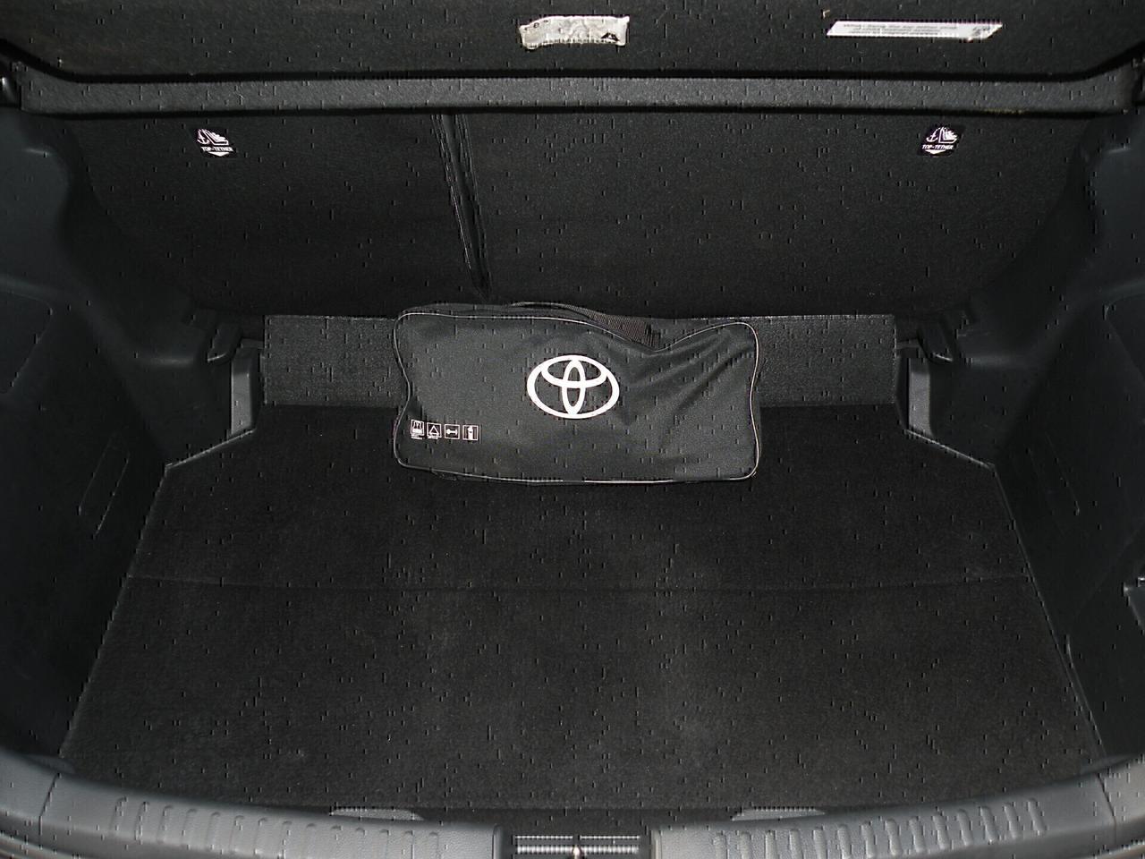 TOYOTA YARIS HYBRID - NOLEGGIO
