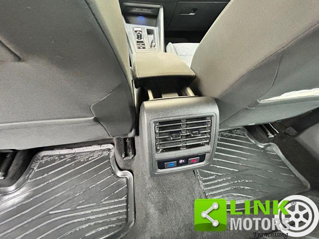 VOLKSWAGEN Golf 8 LIFE