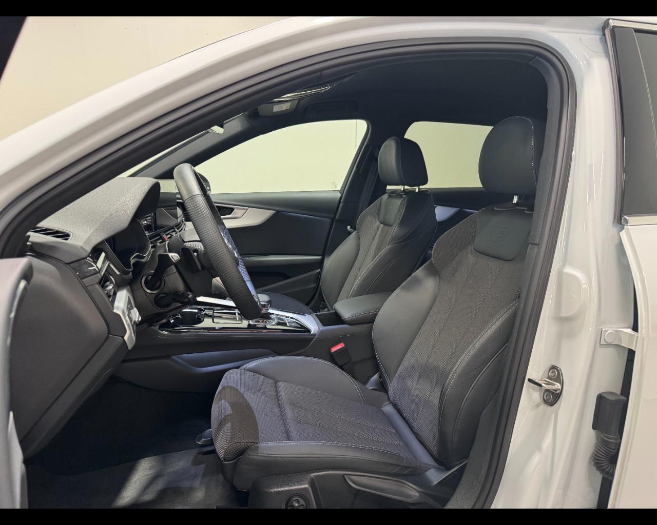 AUDI A4 AVANT 40 TDI MHEV QUATTRO S-TRONIC S LINE EDITION