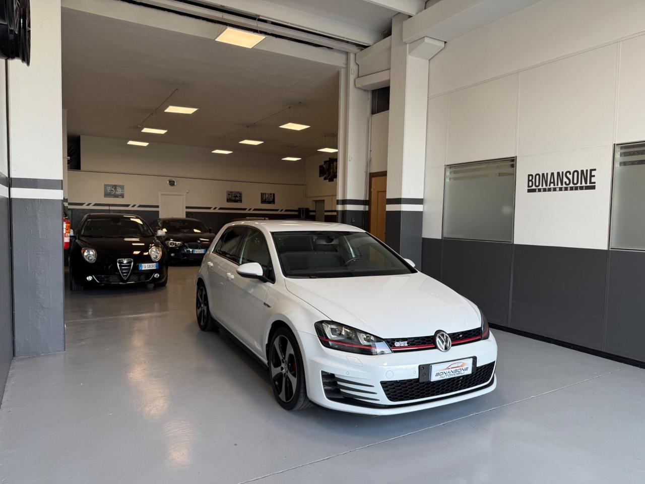 Volkswagen Golf GTI Performance 2.0 TSI DSG 5p. BlueMotion Technology