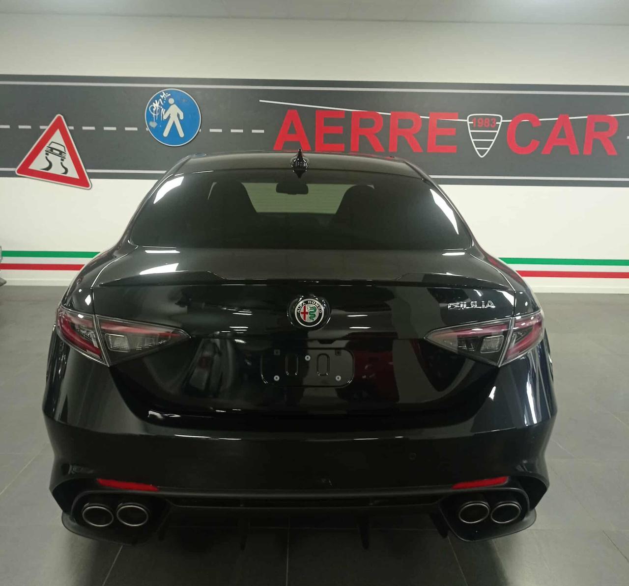 Alfa Romeo Giulia 2.9 V6 Bi-Turbo AT8 Quadrifoglio Super Sport