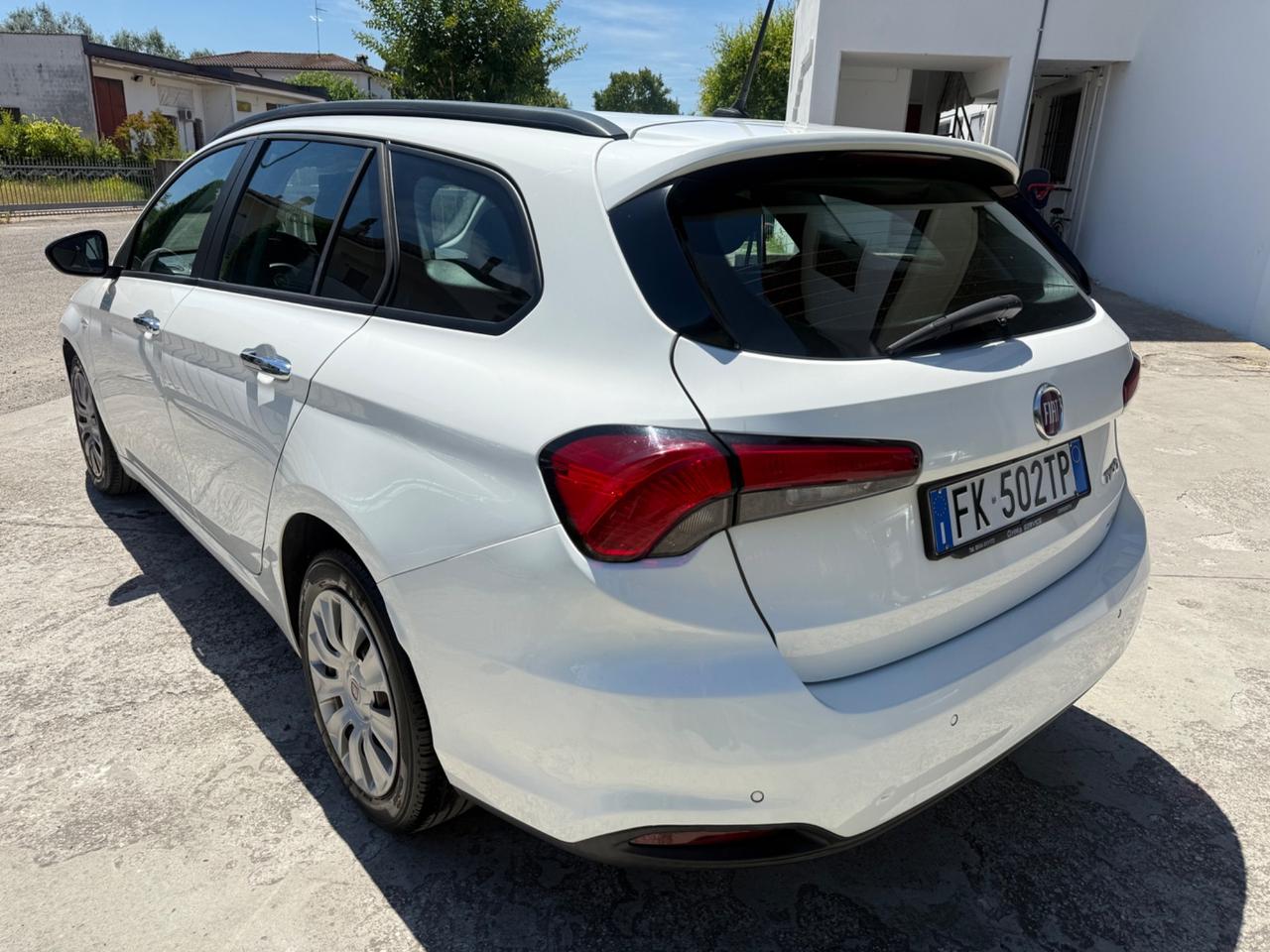 Fiat Tipo 1.6 Mjt DIESEL EURO 6B 2017 NEOPATENTATI