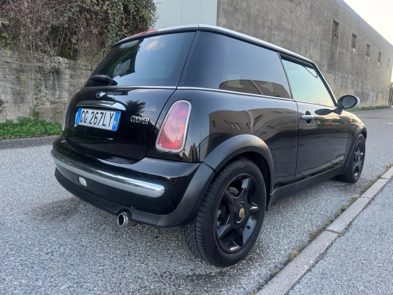 Mini cooper idonea ai neopatentati gomme e frizione nuove