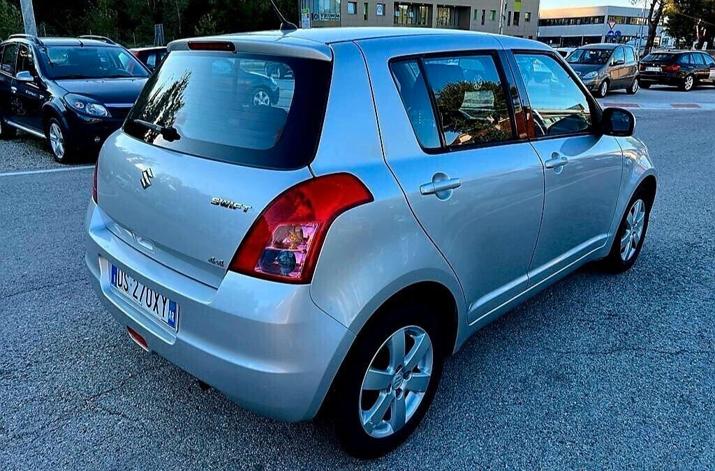 Suzuki Swift 4x4 5p. GPL