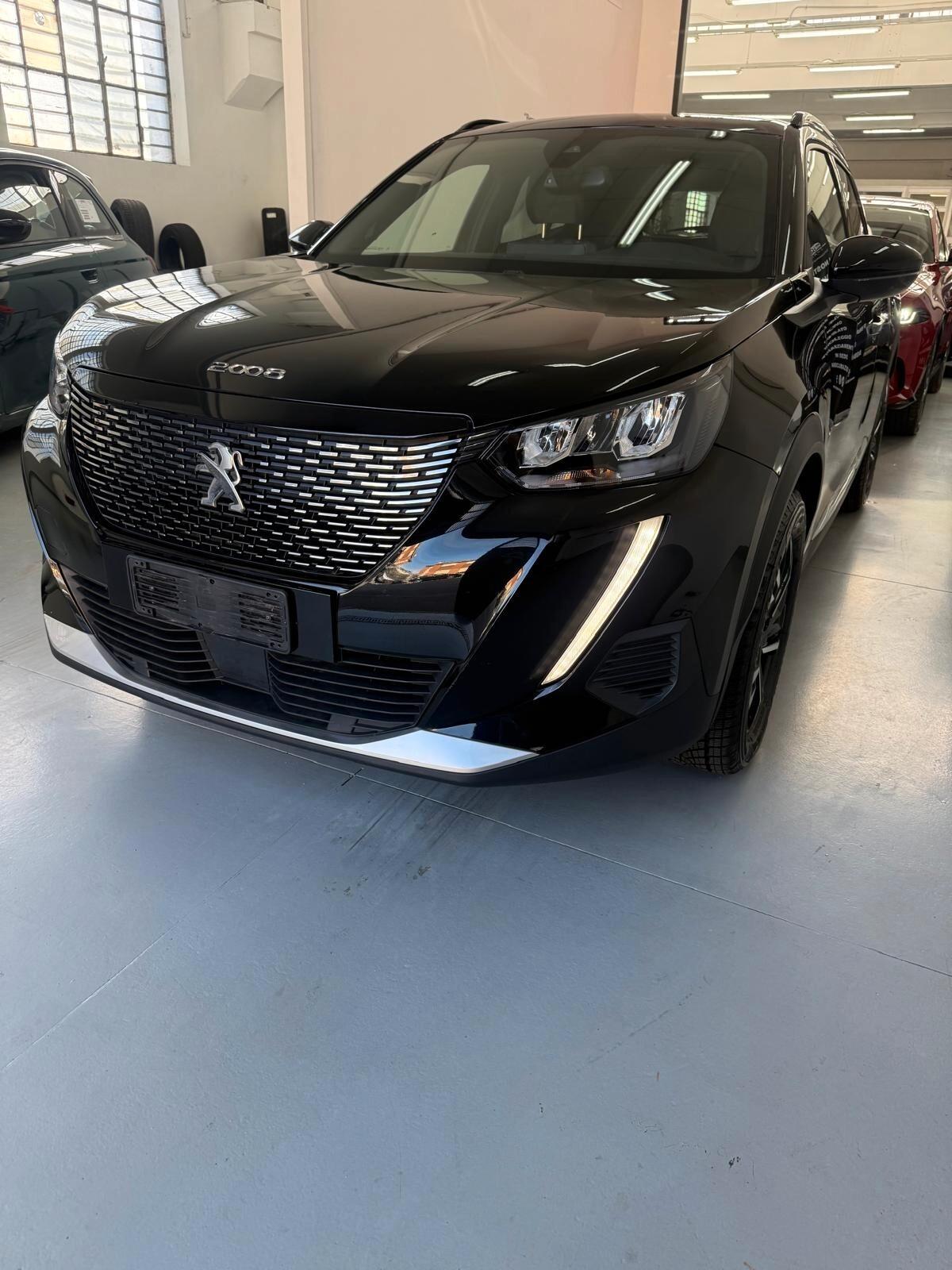 Peugeot 2008 PureTech 100 S&S Allure Pack