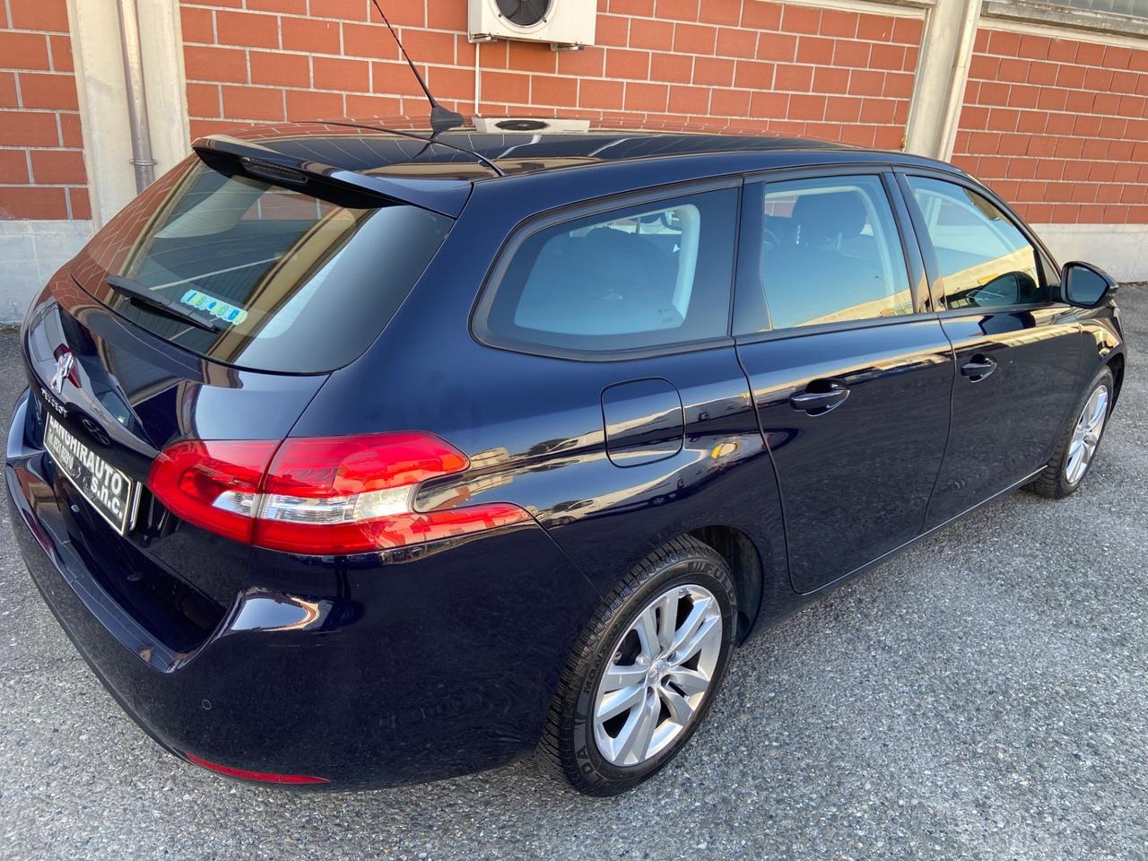 Peugeot 308 BlueHDi 120 S&S EAT6 SW Allure