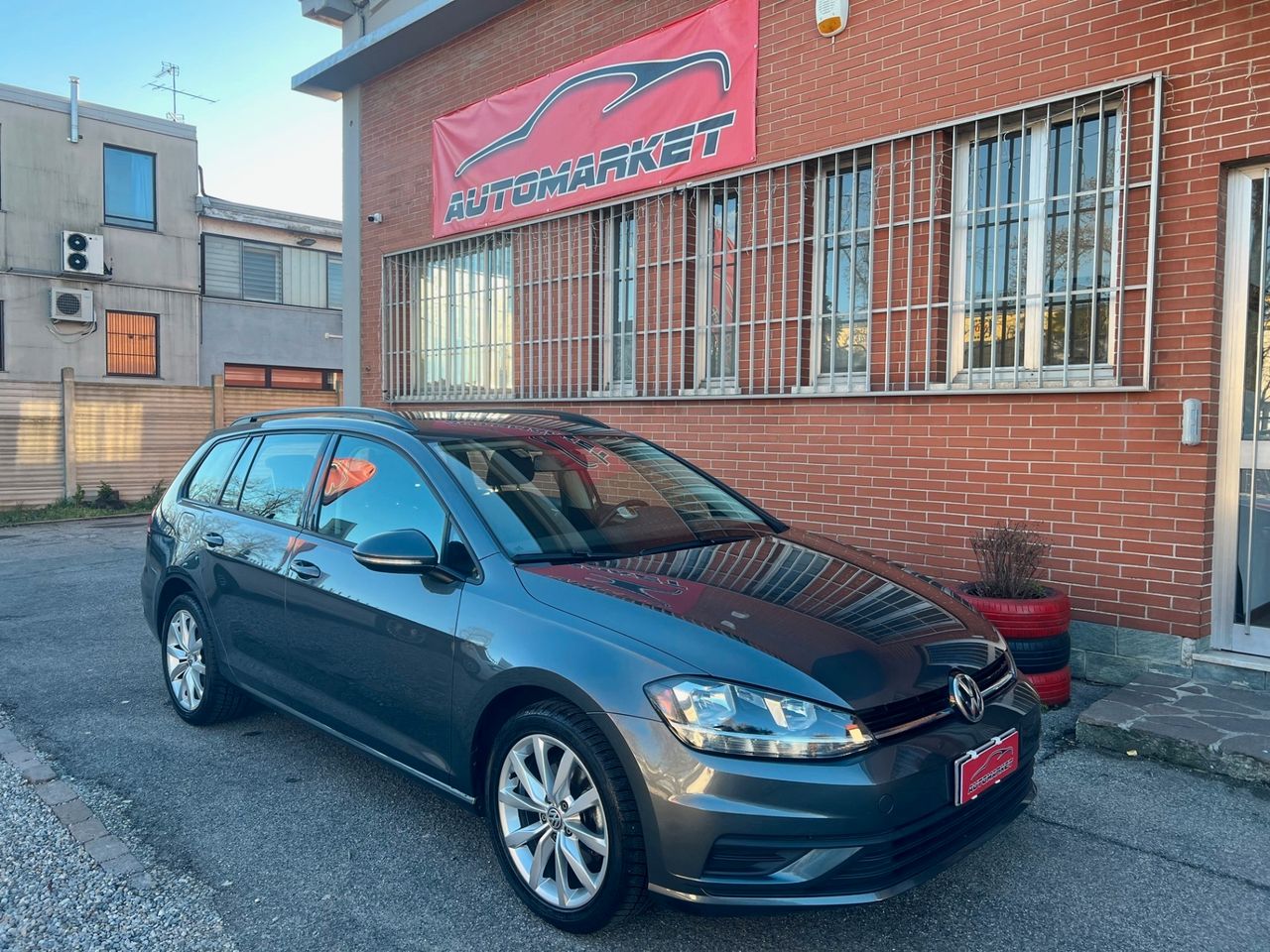 Volkswagen Golf Variant 1.6 TDI 115 CV Trendline BMT