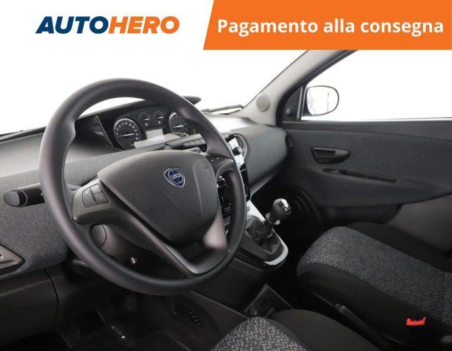 LANCIA Ypsilon 1.0 FireFly 5 porte S&S Hybrid Ecochic Silver