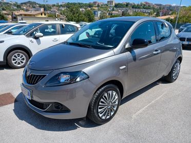 Lancia Ypsilon 1.0 HYBRID 70CV GOLD 2023