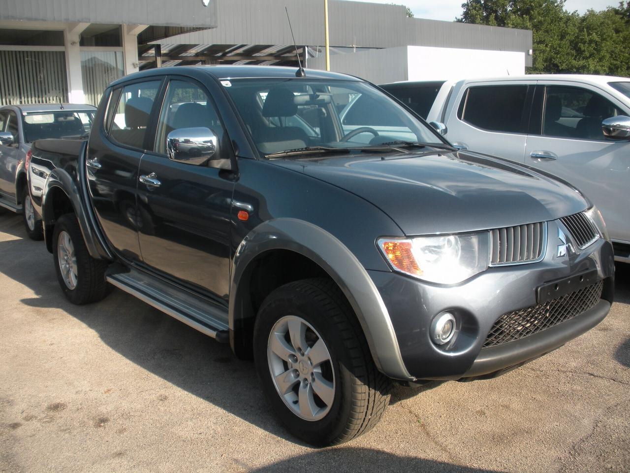 Mitsubishi L200 2.5 DI-D/136CV DC Intense