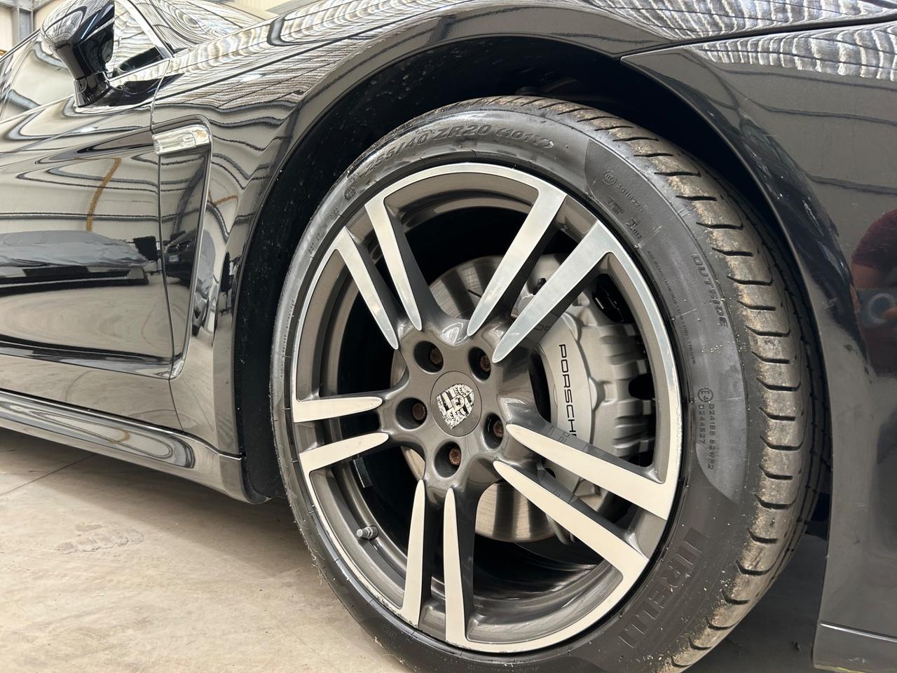 Porsche Panamera 4s