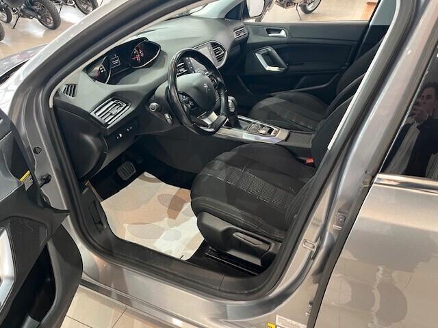 Peugeot 308 5p 1.2 puretech Allure *AUTOMATICA*95.000 KM*